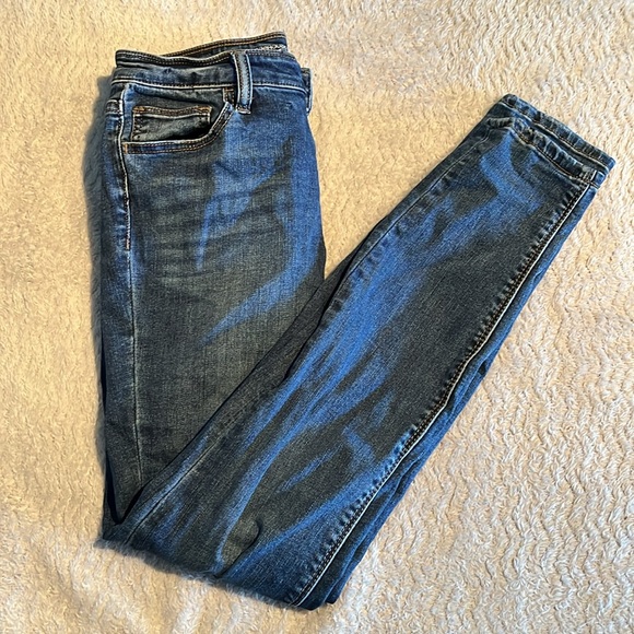 Warehouse One Women’s High Rise Skinny Jeans, Size 27. - Picture 4 of 4